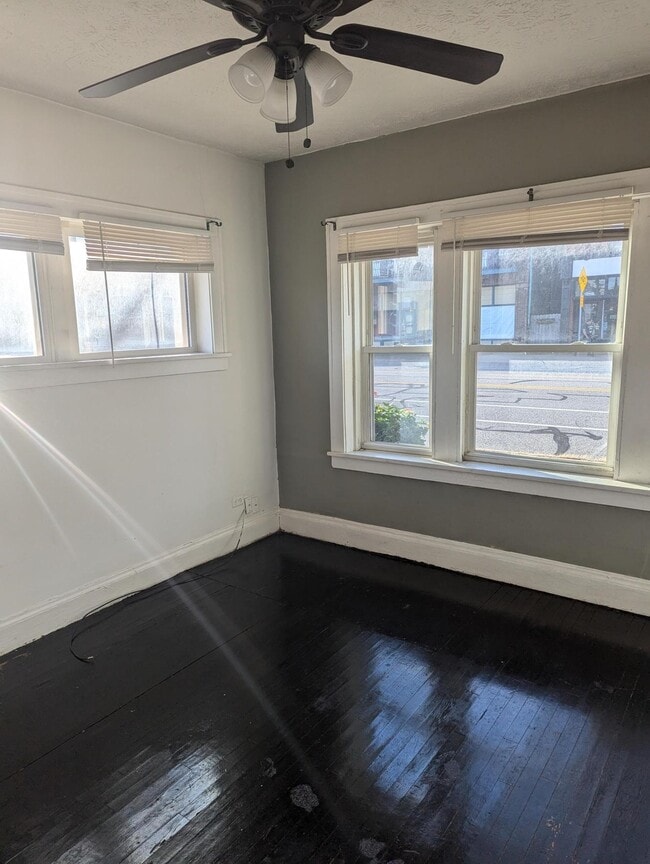 Photo - Lakewood Premier Apartments