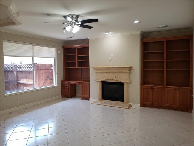 Photo - 4330 Lake Run Dr