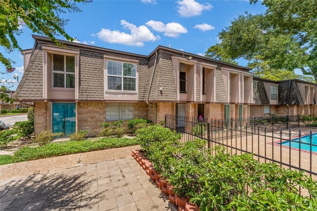 Photo - 12633 Memorial Dr Unit 50