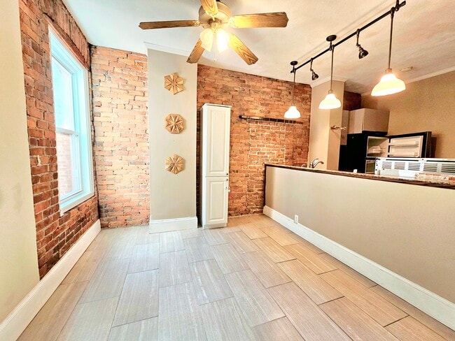 Photo - 1793 Beacon St Unit 5