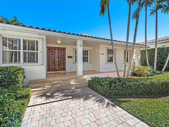 Photo - 5371 N Bay Rd