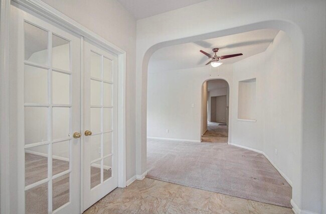 Photo - 10004 Chestnut Creek Way