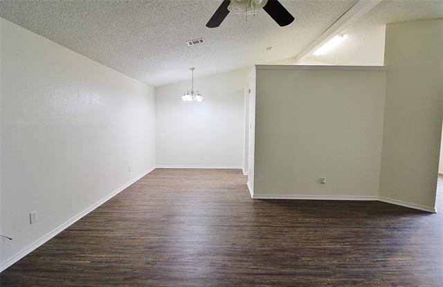 Photo - 1103 Hemlock Ct