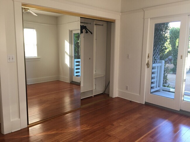 Photo - 2030 6th Ave