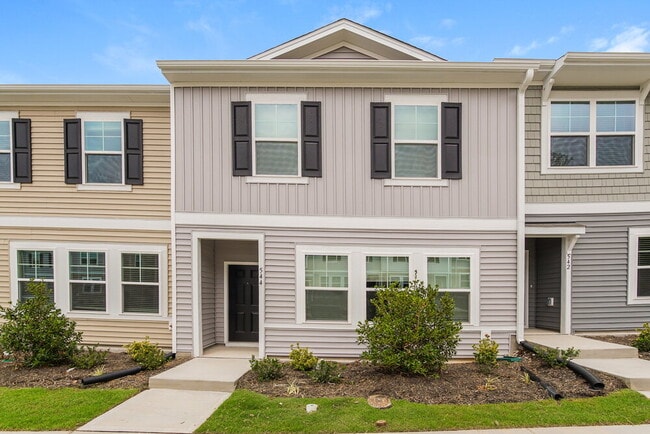 Building Photo - 544 Landing View Dr