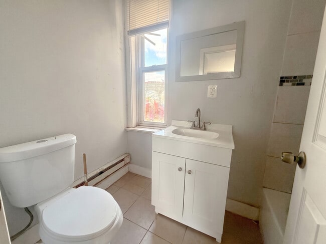 Photo - 5210 Master St Unit 2