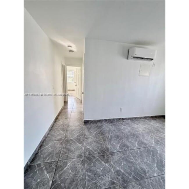 Photo - 11 Sidonia Ave