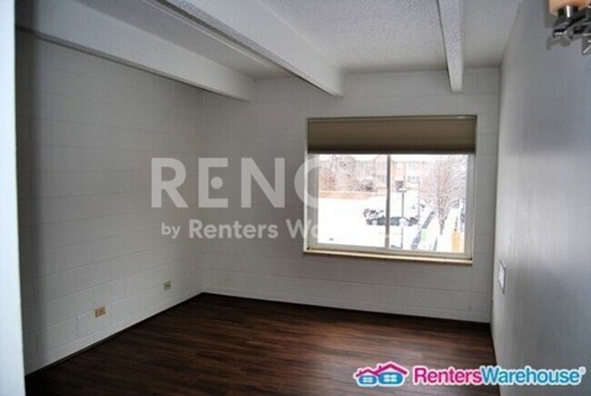 Photo - 555 E 10th Ave