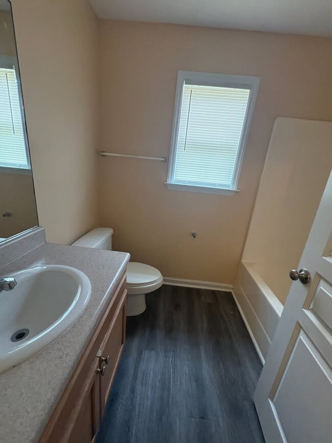 Photo - 1819 Hazel Dr
