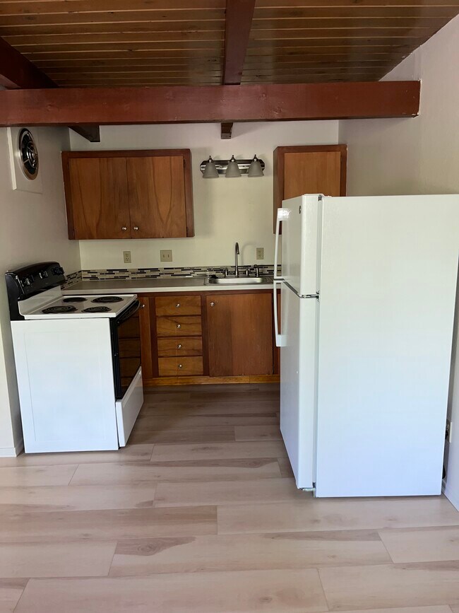 Photo - 1043 SW Western Blvd Apartamentos Unidad 1043 SW Western Blvd