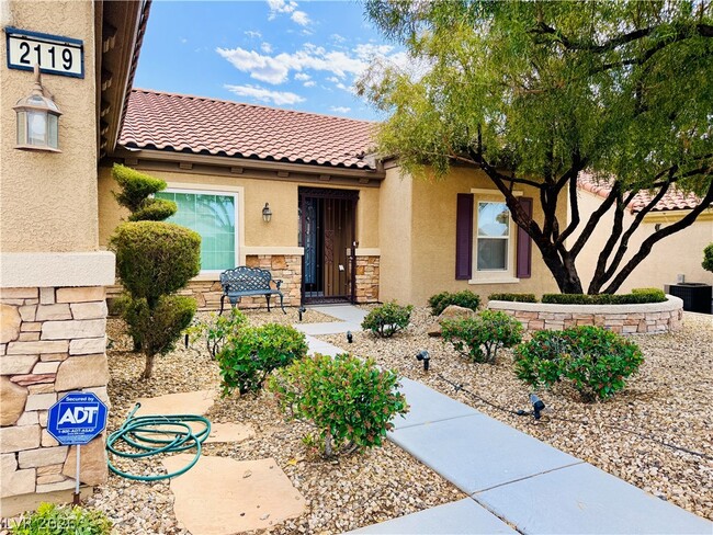 Photo - 2119 Gunnison Pl