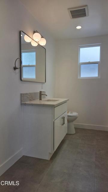 Photo - 915 N Ridgewood Pl