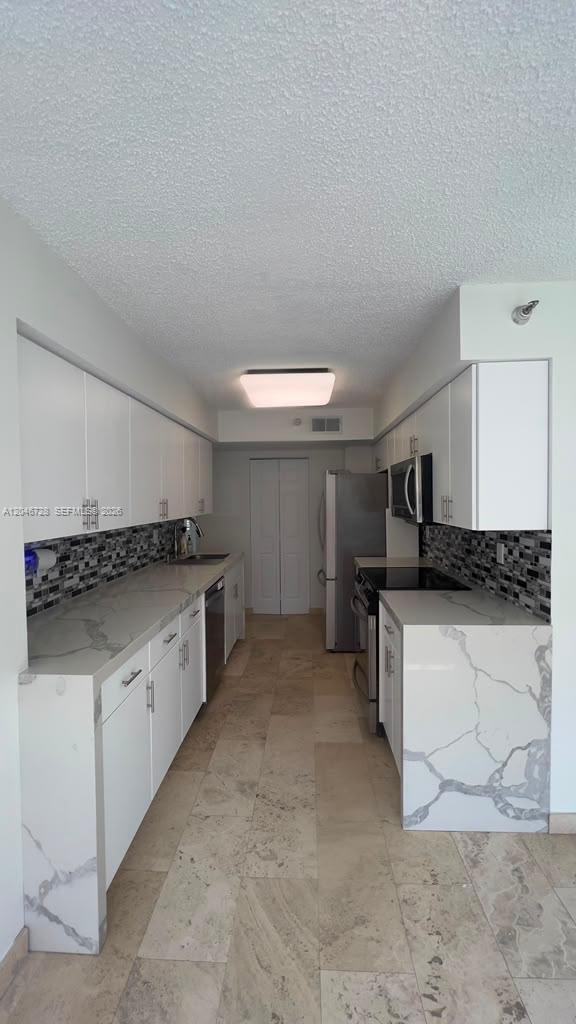 3530 Mystic Pointe Dr Unit 405
