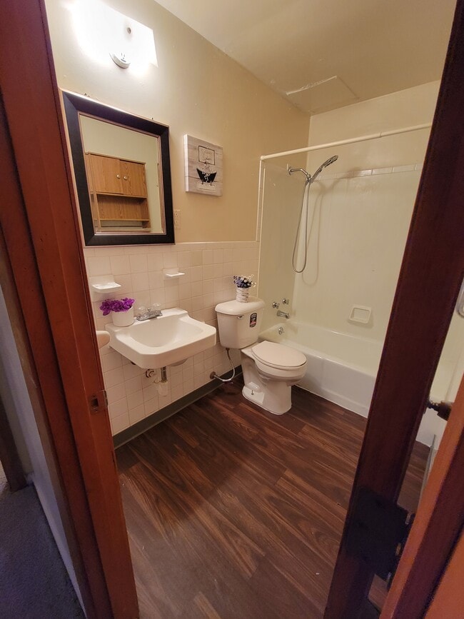 BATHROOM - 726 NE 68th St Unit 718