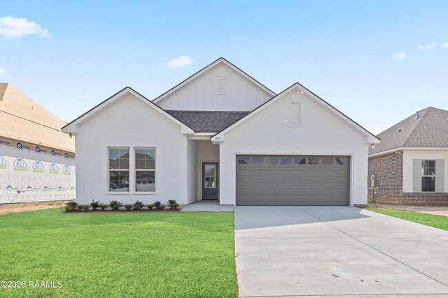 Building Photo - 107 Lotus Ln