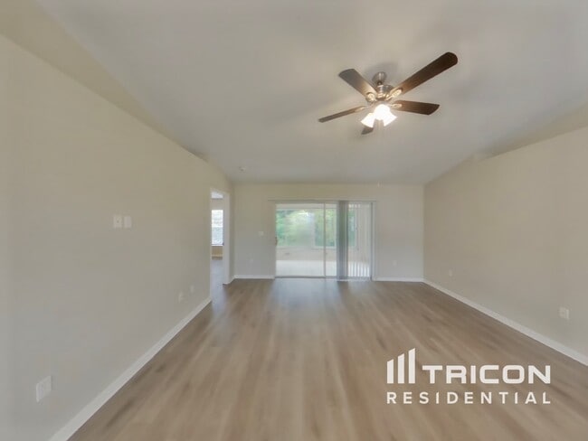 Photo - 6534 Covewood Dr