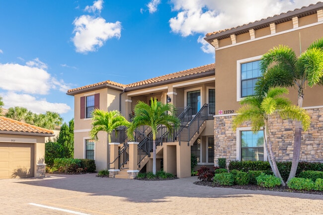 Building Photo - 12710 Sorrento Way Unit 102