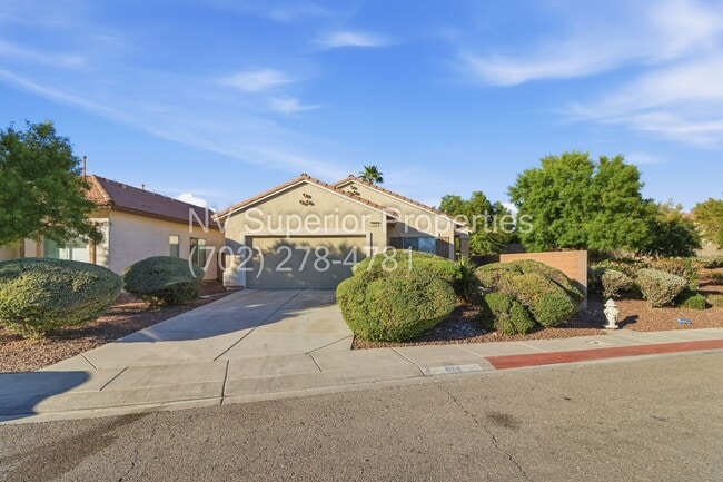 Photo - NW!! Single Story!! New Luxury Vinal Plank...