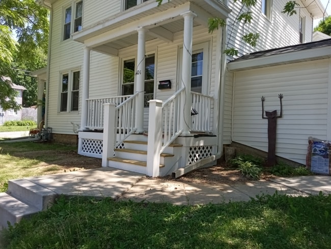 Photo - 601 South Academy Street Unit #2