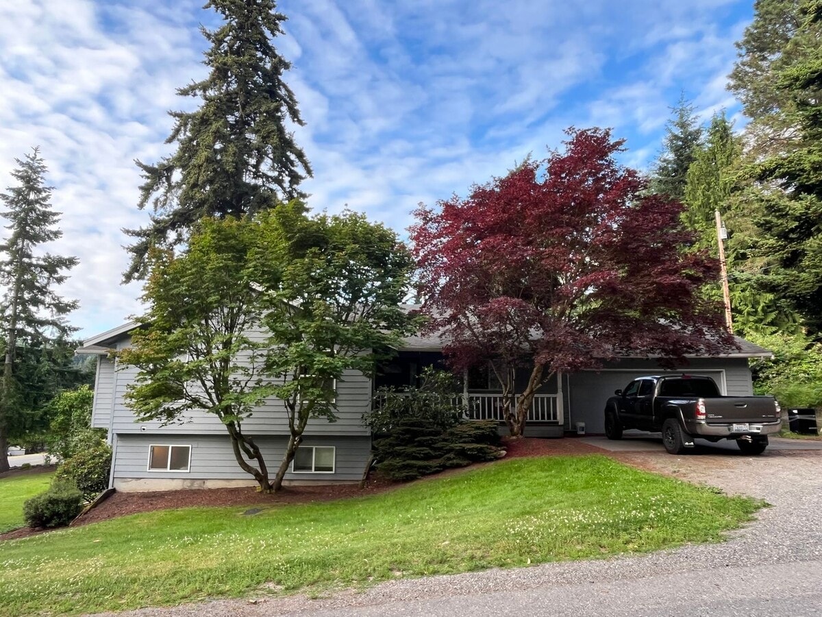 Photo - 5 Bedroom Located Near WWU