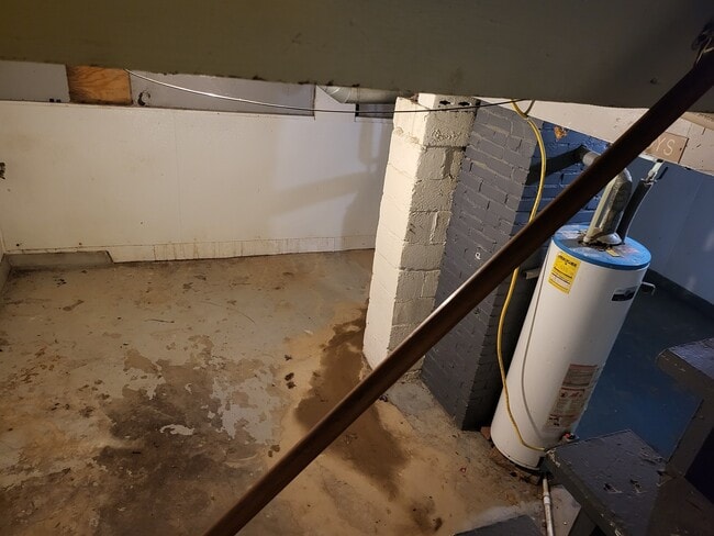 Photo - 1124 S Harlan Ave