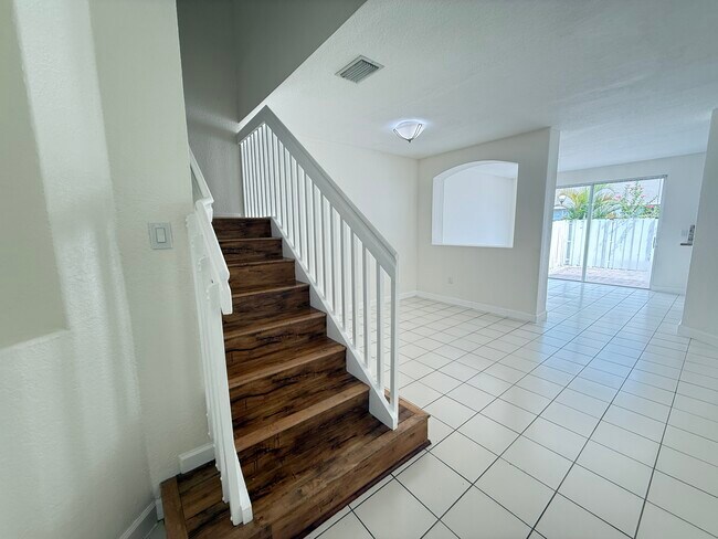 Photo - 15131 SW 23rd Ln