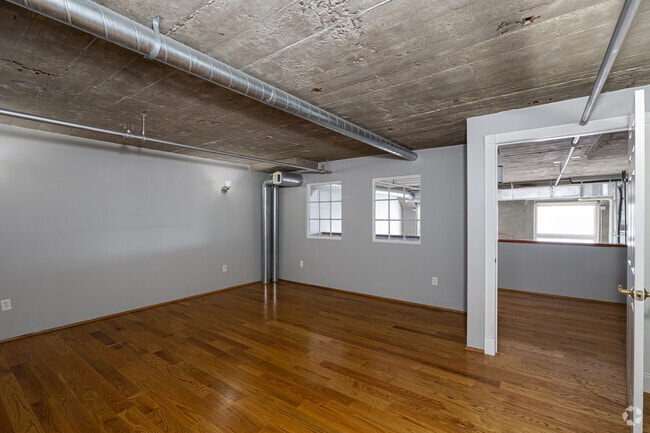 2BR, 2BA Loft - Bedroom