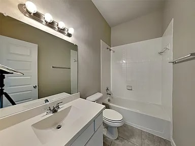 Photo - 2147 Clear Br Wy