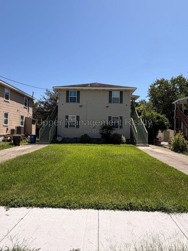 Building Photo - 6239 Waldo Dr Unit A
