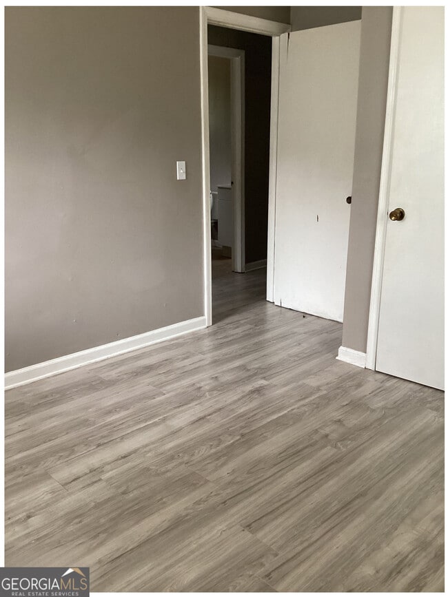 Photo - 545 Spring St