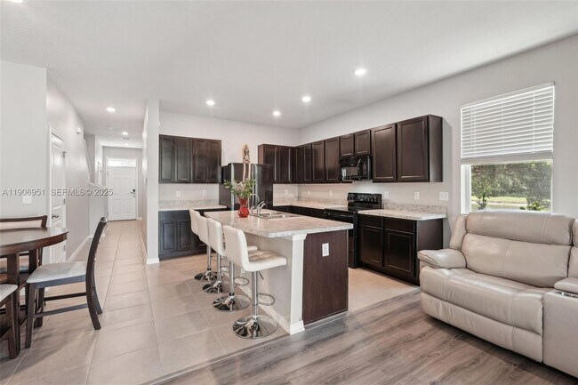 Photo - 508 Glenn Cross Dr