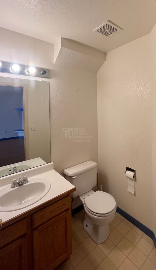 Photo - 911 Tulip St