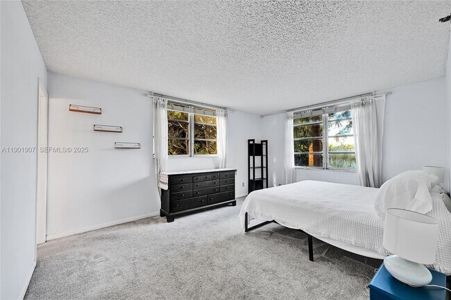 Photo - 3001 W Rolling Hills Cir Unit 210