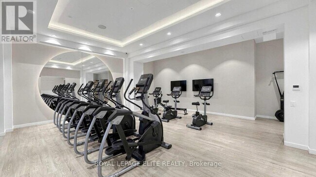 Photo - 3009 Novar Rd Unit 212