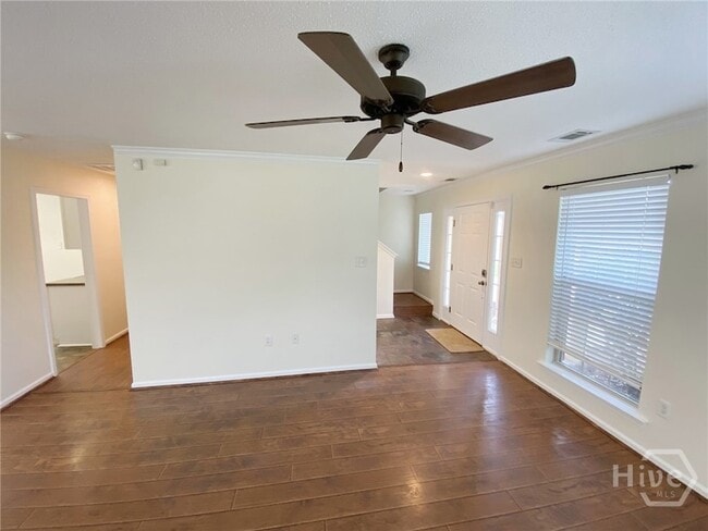 Photo - 205 Salt Landing Cir