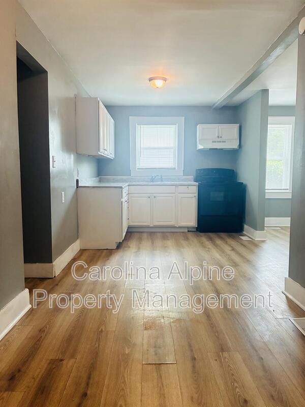 Photo - 416 Mint St