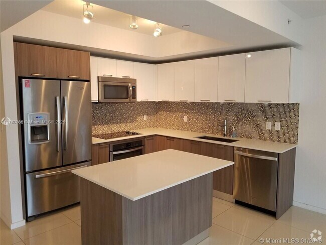 Building Photo - 5252 NW 85th Ave Unit 1708 Rental