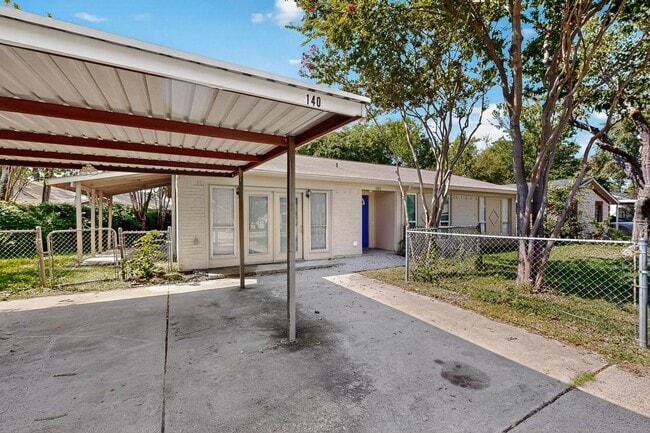 Photo - Cozy Living Near Rockwall Lake