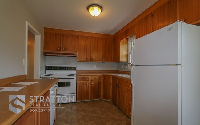 Photo - 2121 W Odell Ave