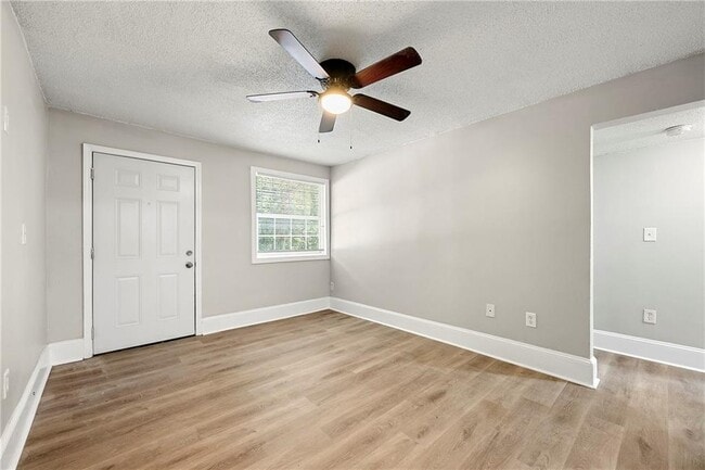 Photo - 156 Fairfield Pl NW Unit Varies
