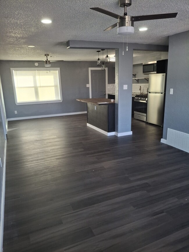 Photo - 2611 NW 46th Pl