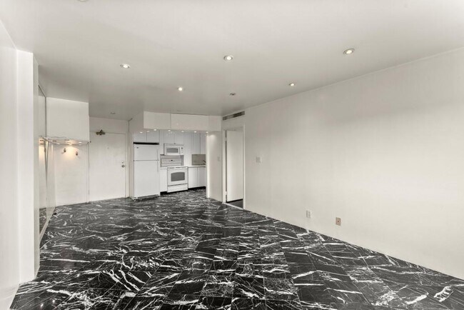 Photo - 2285 Peachtree Rd NE Unidad 801