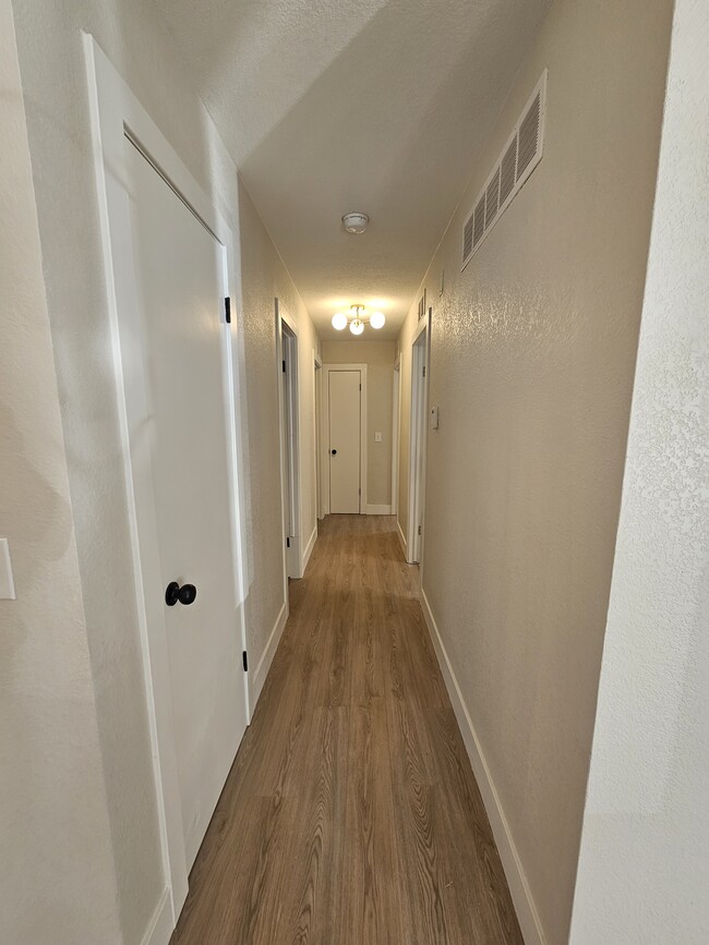 Photo - 2640 N Gentry Ave