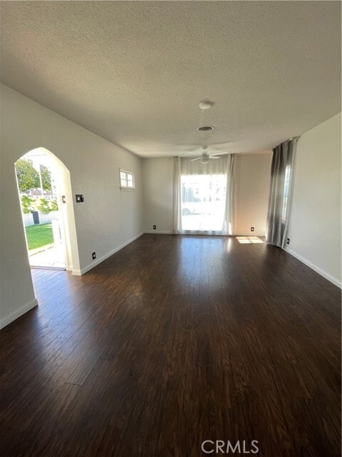 Photo - 1024 Main St