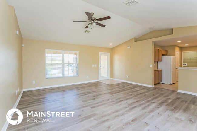 Photo - 107 Plainview St