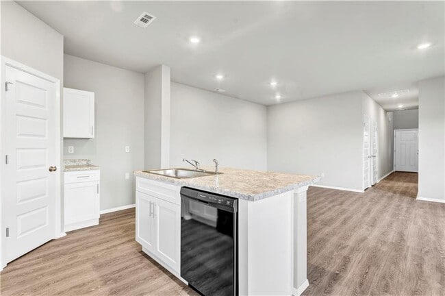 Photo - 6814 Memphis