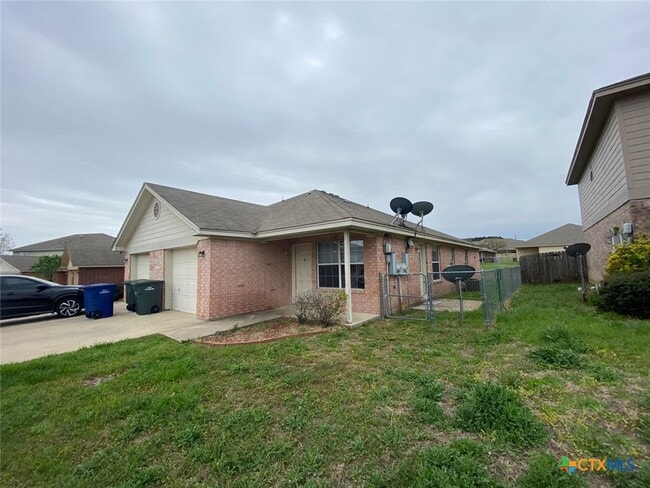Building Photo - 3107 Yaupon Rd Rental