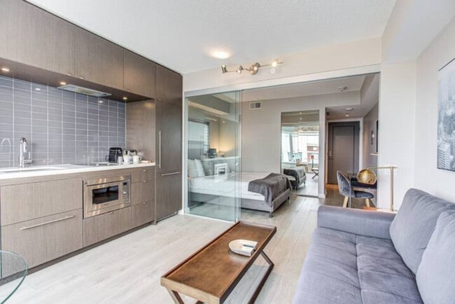 Photo - 155 Yorkville Ave Unit SI ID1094304P