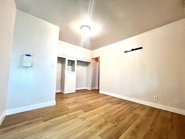 7449A La Jolla Boulevard