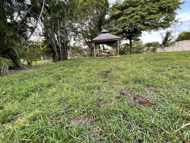 Photo - 3921 SW 31st Dr